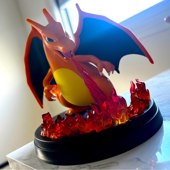 BRAND NEW Charizard Fire-Breathing Figure - Picture 1 of 5